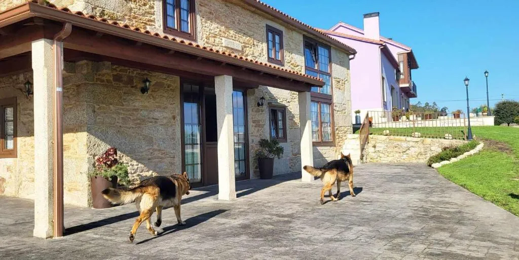 Imagen 2 de AG Casa Rústica Laxe con jardín y playa a 7km