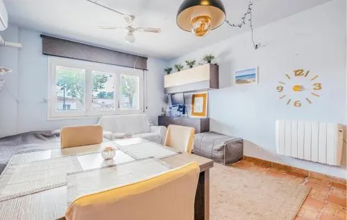 1 Bedroom Pet Friendly Apartment In Empuriabrava
