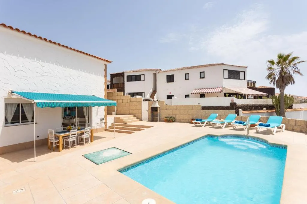 Imagen 4 de Casa Higo - Private pool - Ocean View - BBQ - Terrace - Free Wifi - Child & Pet-Friendly - 3 bedrooms - 6 people
