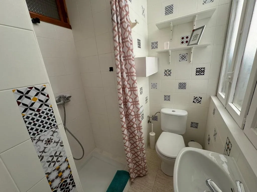 Imagen 7 de BIKE APARTMENT next to Cathedral and Laurel by Apartamentos Logroño org
