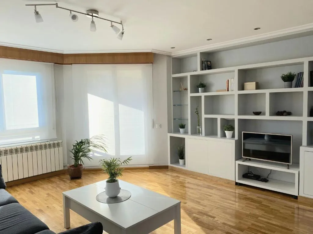 Imagen 4 de Piso en Logroño espacioso, con vistas y garaje