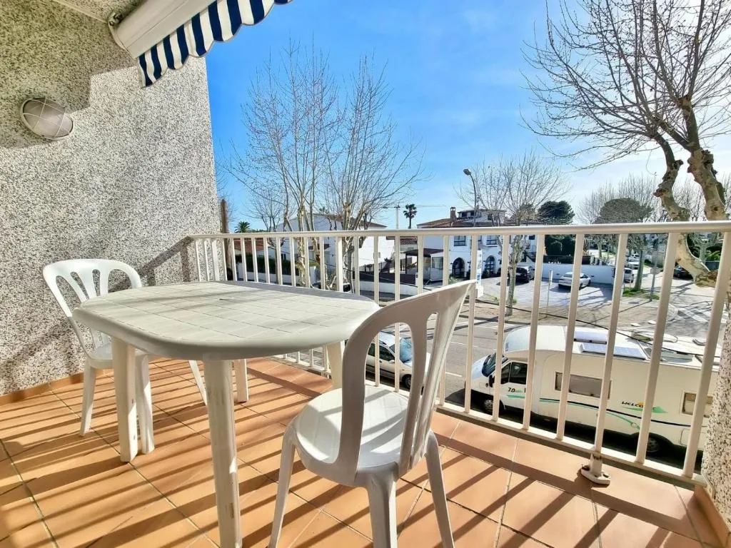 Imagen 5 de Apartamento en zona tranquila de Empuriabrava