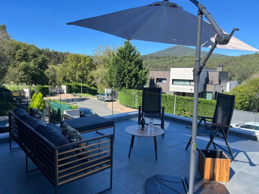 Imagen 1 de Casa Unifamiliar con Vistas al Paisaje y Encanto en el Corazón del País Vasco,España