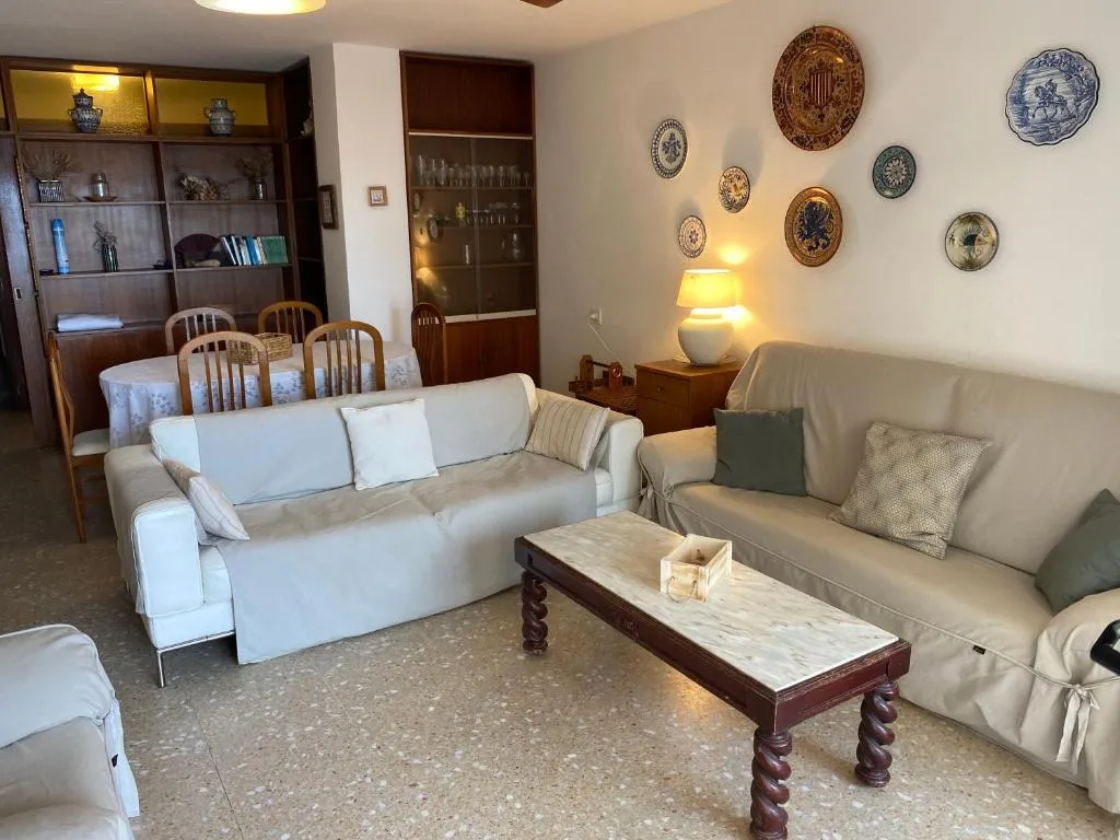 Imagen 8 de Large Apartment with Sea Views