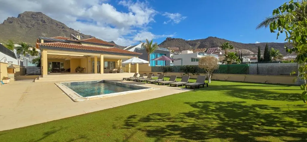 Imagen de 5 bedrooms Villa Costa Adeje