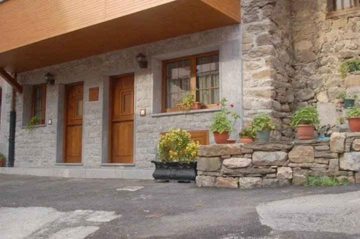 Imagen 2 de Apartamentos Rurales Les Martes