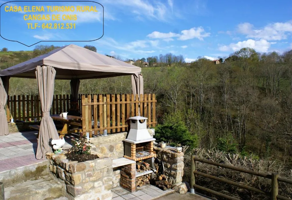 Imagen de Casa Elena Cangas de Onis con WiFi y parking gratuito