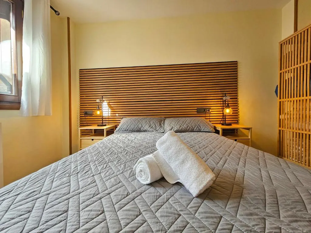 Imagen 2 de Apartamentos Escarrilla Suites 3000