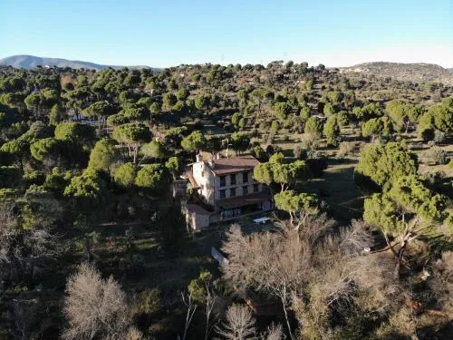 Casa Valdesanmartin - Country House, 10500sqm, Pool, Paddel & Bbq