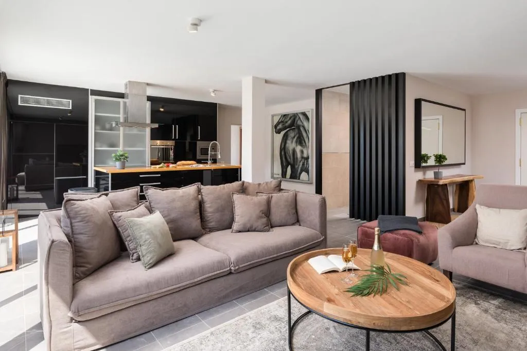 Imagen 3 de Luxury Villa Callao with private heated pool by Vallecid