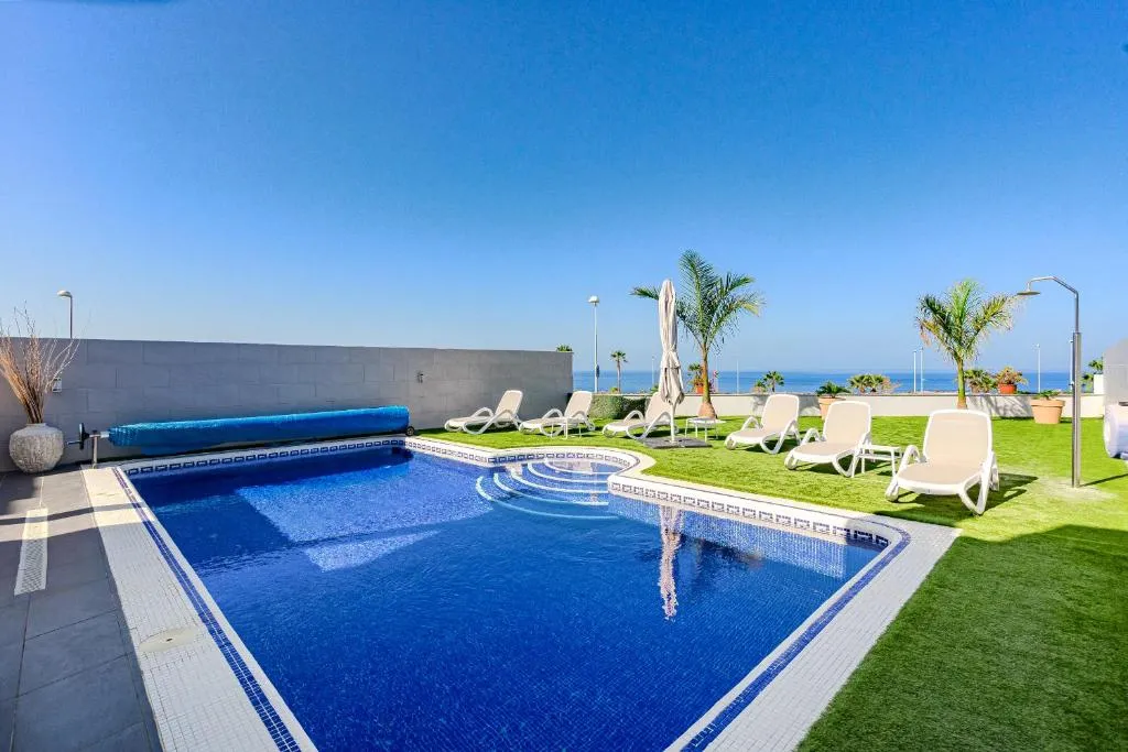 Imagen 1 de Villa Elisabetta, Luxury Villa with Heated Pool Ocean View in Adeje, Tenerife