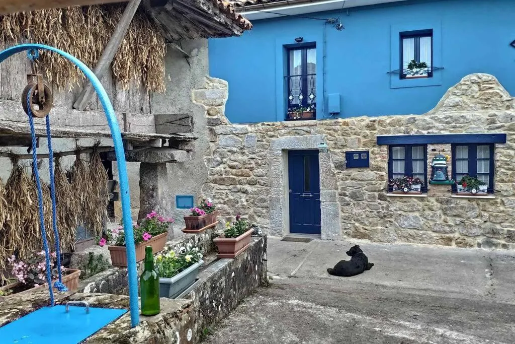 Imagen de Casa rural La Mar de Les Lluces d'Ítaca - Asturias