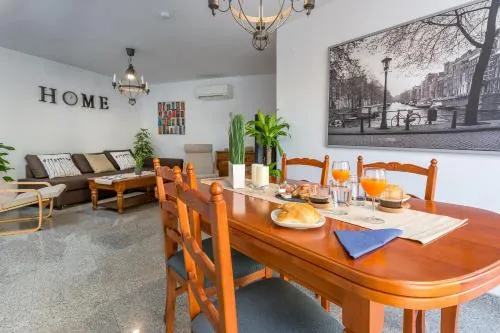 SF Carihuela Luxury Suite