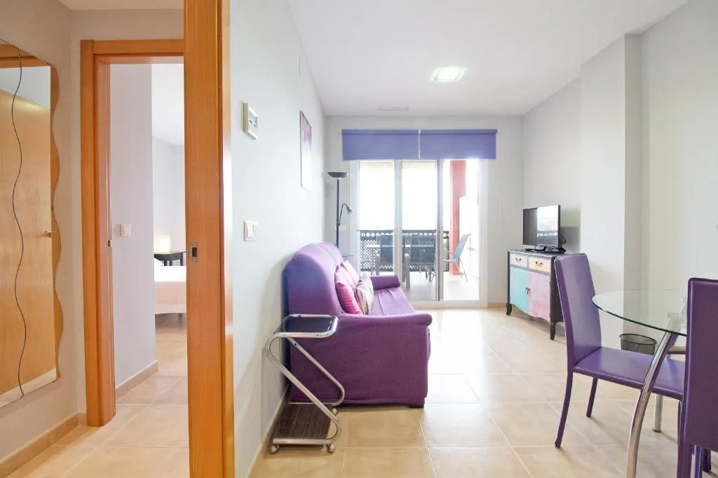 Imagen 6 de Global Properties, Apartamento con terraza y piscina en la playa de Canet