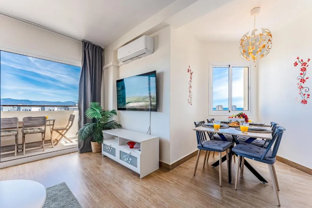 Imagen 1 de Sunrise Haven, Spacious, Bright, Pool, Terraces
