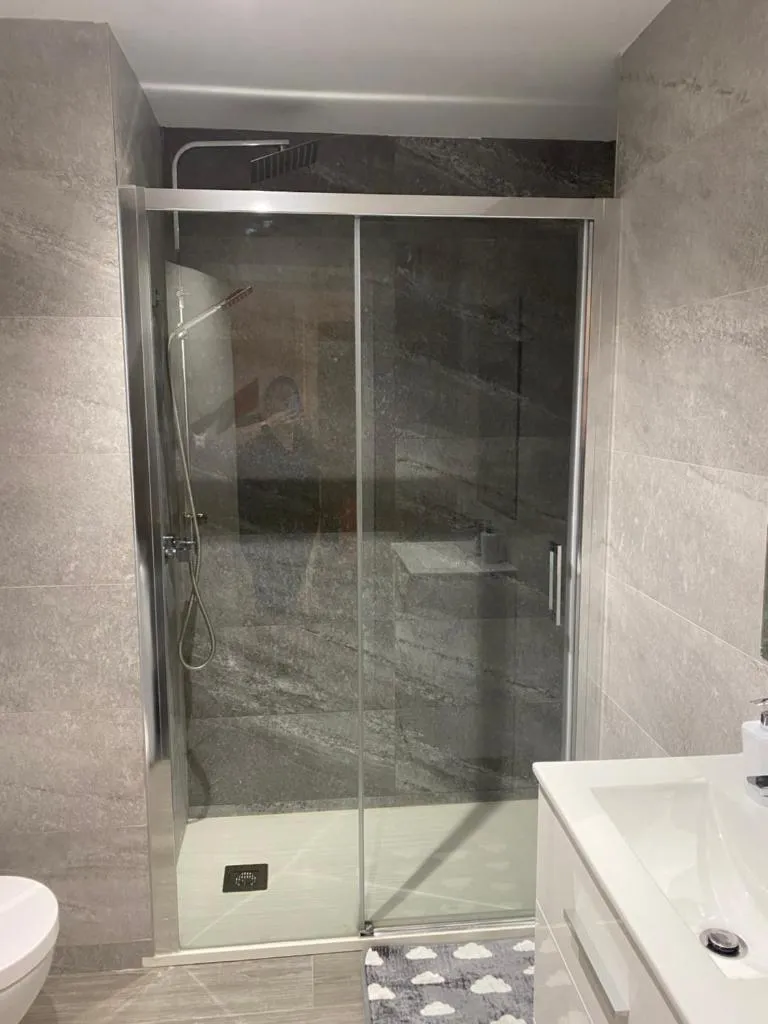 Imagen 1 de Apartamento alto standing con piscina privada, aire acondicionado y wifi