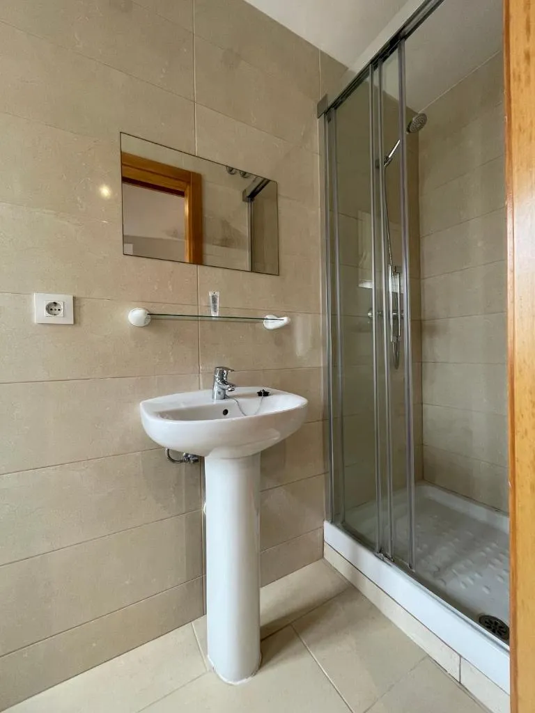 Imagen 6 de P&R hostals Codolar