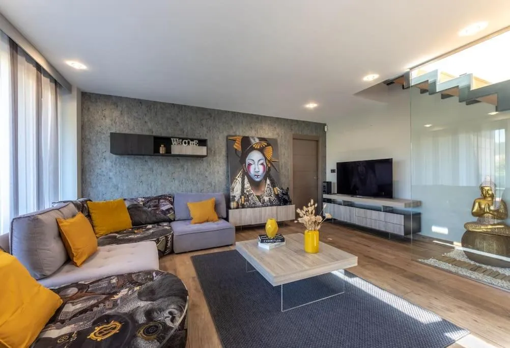 Imagen 6 de Casa Unifamiliar con Vistas al Paisaje y Encanto en el Corazón del País Vasco,España