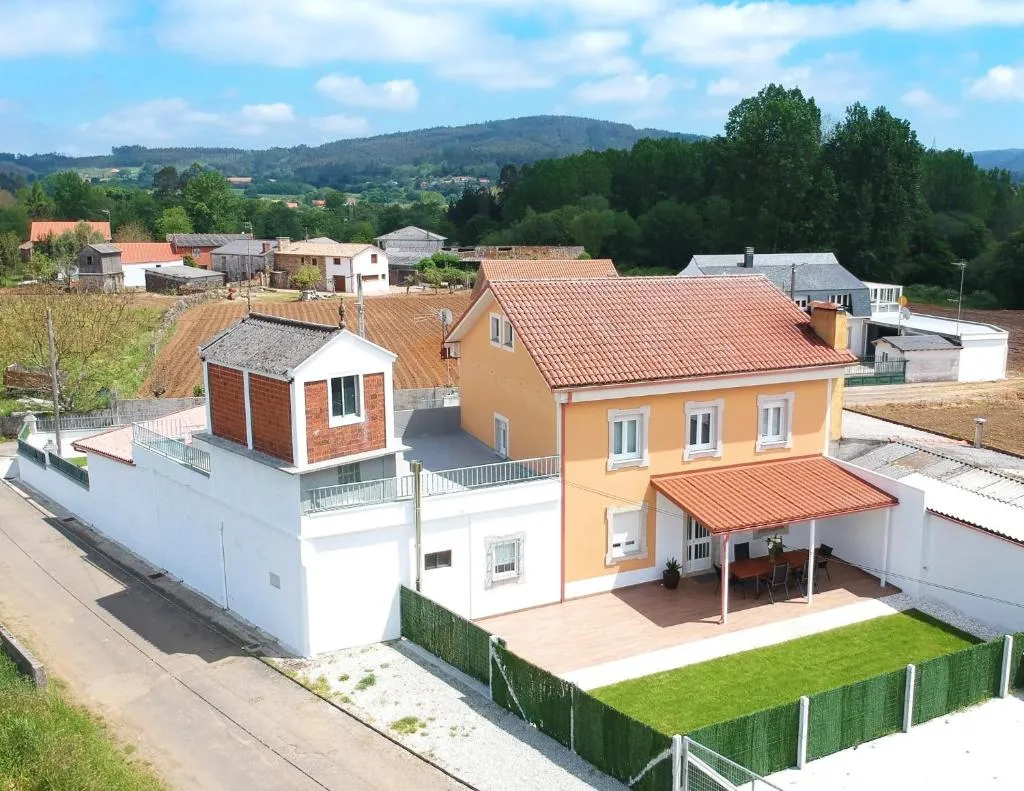 Imagen 5 de AG Casa Belenda con jardín 11pax Santiago a 40km