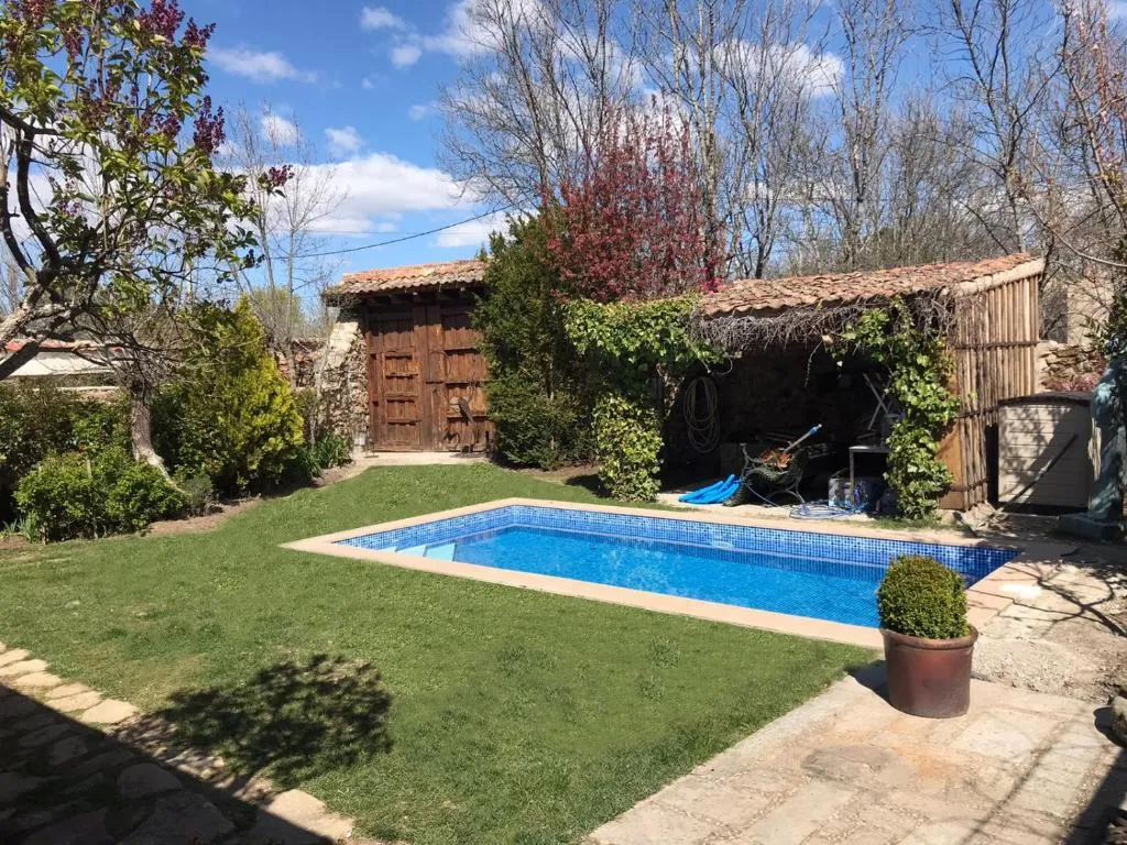 Imagen 5 de Charming Boutique Country House: La Casa Vieja (Sotosalbos)