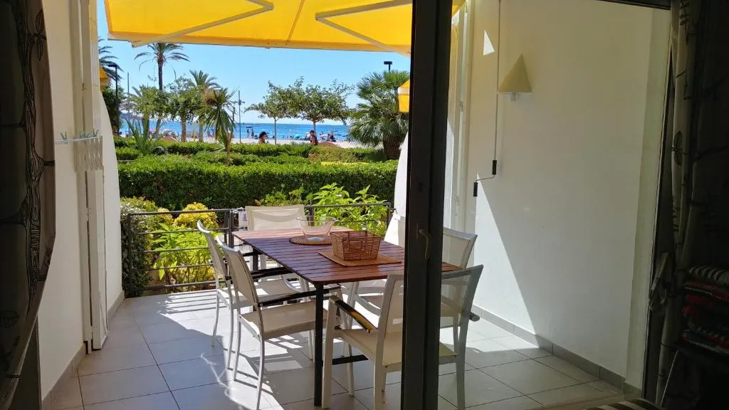 Imagen 3 de Apartament OASIS B3 Roses