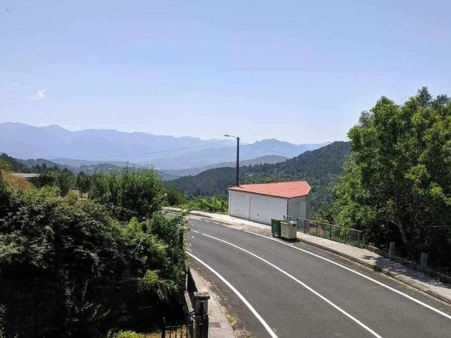 Imagen 4 de Casa Ourense Guxinde