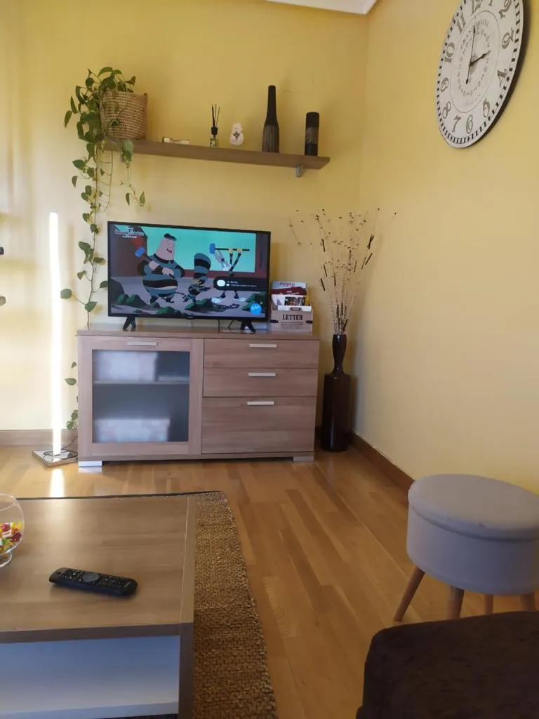 Imagen 1 de Apartamento Italia terraza y vistas a 5 minutos del centro en coche ideal para mascotas