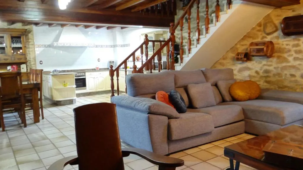 Imagen 2 de Casa Rural en Lira para 9 personas