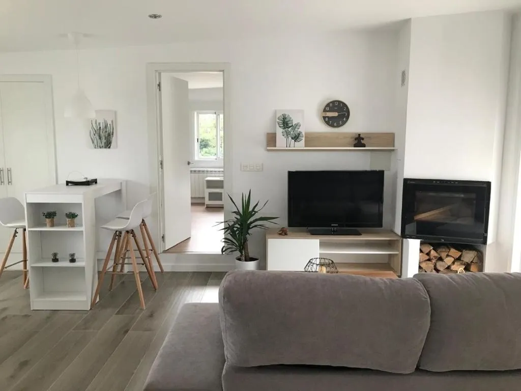 Imagen de Casa vanguardista en el campo cerca de Santiago