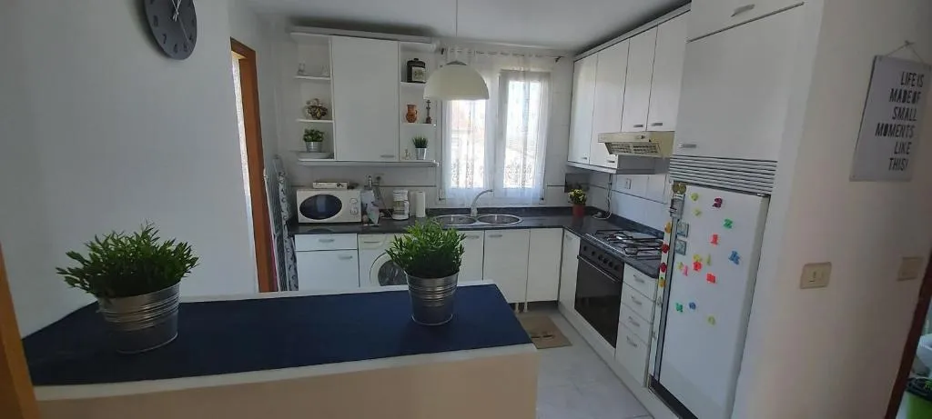 Imagen 2 de CASA LUCHI