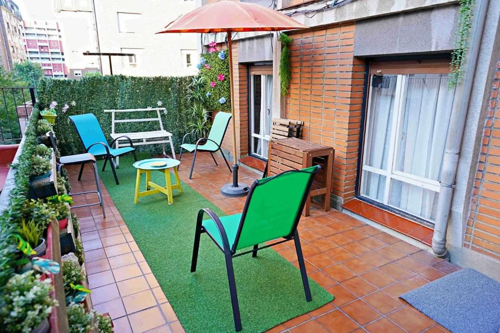 Imagen de Apart 2 terrazas para 4 personas Bilbao centro