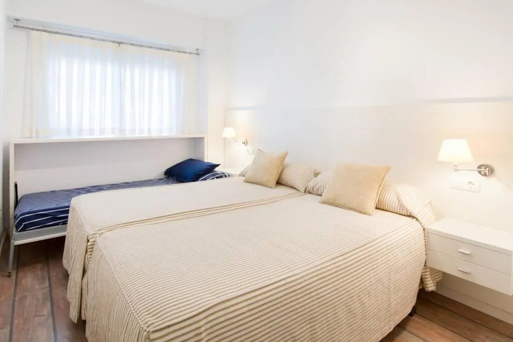 Imagen 5 de Beachfront and Charming Apartment