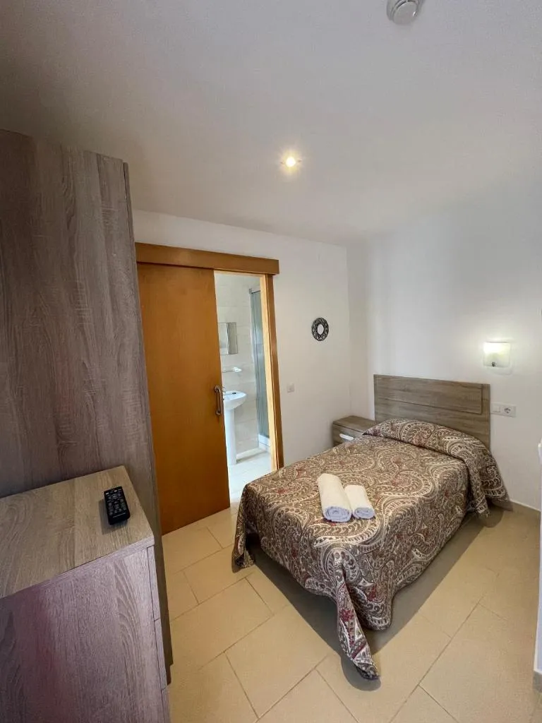 Imagen 4 de P&R hostals Codolar
