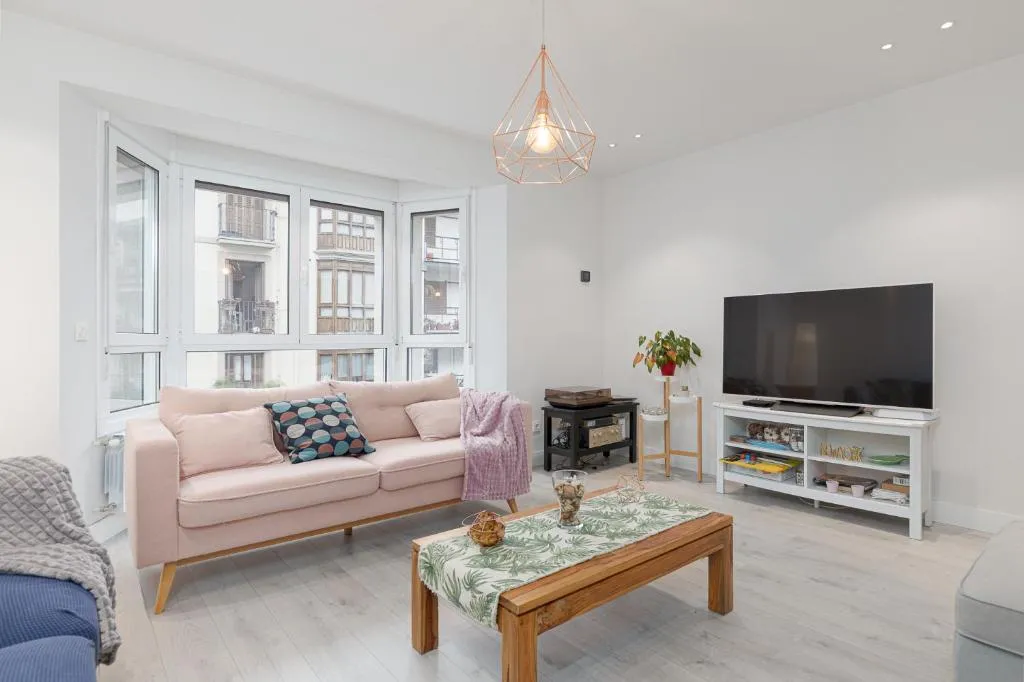 Imagen 6 de Apartamento Villabona - Mar y Montaña Elegante Apt p8 con WiFi gratis